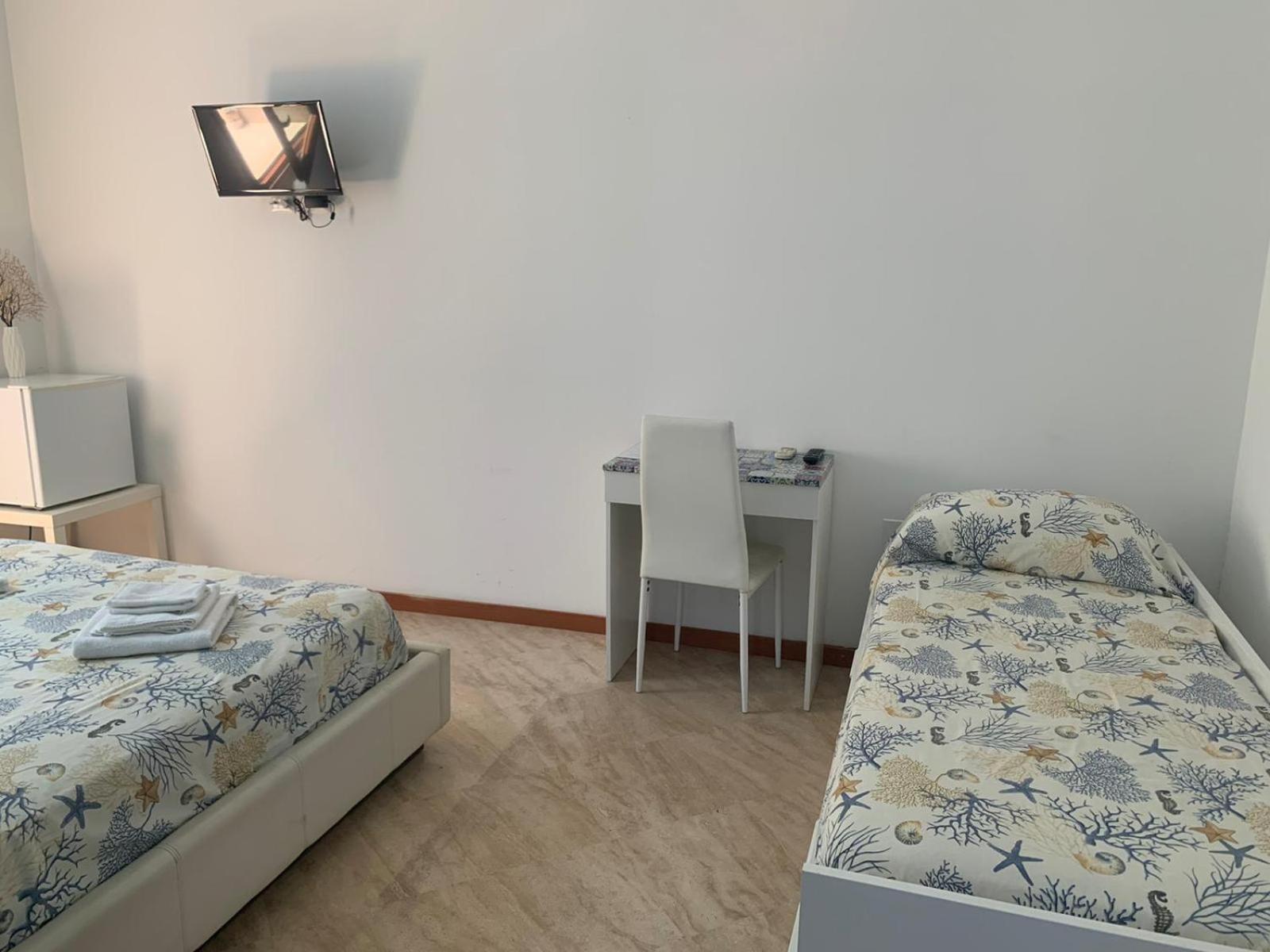 Borgo Marino Suite B&B เชฟาลู ภายนอก รูปภาพ