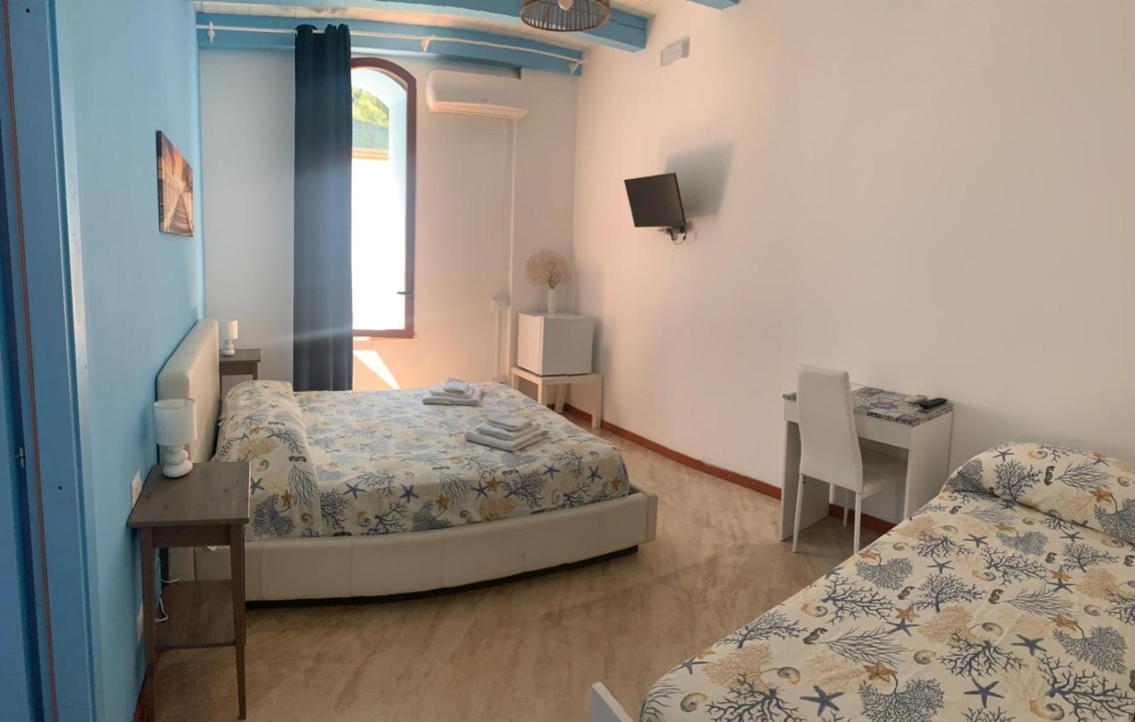 Borgo Marino Suite B&B เชฟาลู ภายนอก รูปภาพ